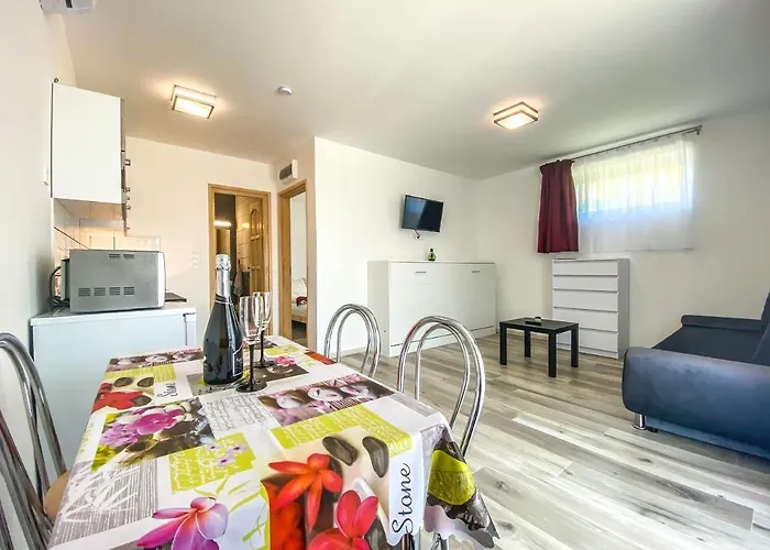 Feda Apartmanhaz